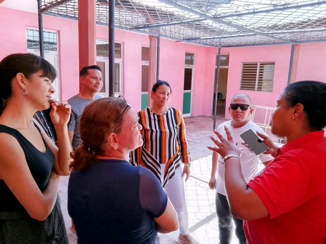 #EnseñanzaArtística 🇨🇺
Lista Escuela Elemental de Música de "Manuel Navarro Luna" #Manzanillo, #Cuba.
Las máximas autoridades políticas y gubernamentales granmenses conocieron que la  cuenta con la base material de estudio para comenzar el lapso docente el 1 de septiembre.