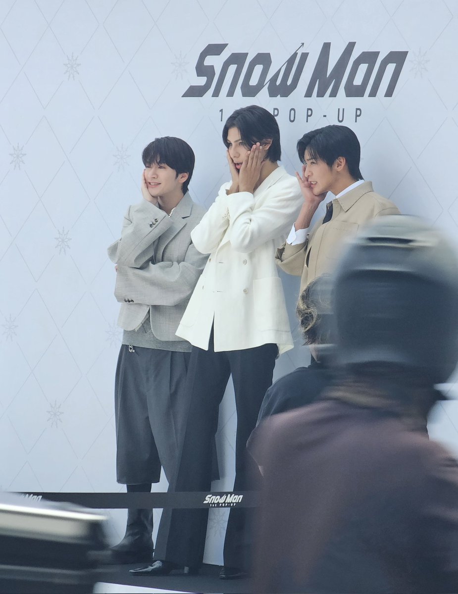 roxyj1018's tweet photo. I'm soooooo happy to see them in Seoul!!!#snowman #Raul #MeguroRen #深澤辰哉 https://t.co/ani015I4WN
