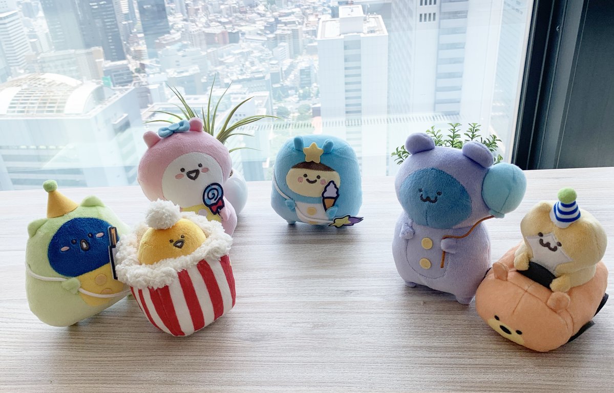 🎡明日から登場🎡

【ソユー・カプコン・ゲームランド限定】
＃お文具といっしょ 缶バッジ
プレゼントキャンペーンを開催！

対象台に500円投入すると
期間限定で描き下ろしイラストを
使用した缶バッジをランダムで1つプレゼント🎁
※無くなり次第終了

詳しくはこちら👇
capcom.co.jp/amusement/game…