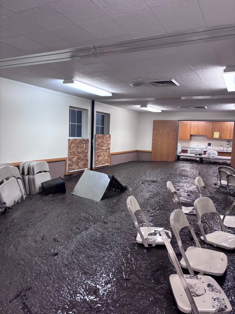KUTV2News's tweet photo. Thousands of pounds of debris slid out of the steep Buckley Draw in Provo after a microburst hit burn scar, covering the roadway and burying a church building in up to 4 feet of mud.

🔗: https://t.co/DyfIGDTF2p
📷: Brian Hopkins; submit your photos to https://t.co/rfXQN8DMSi https://t.co/2l2geXOibM