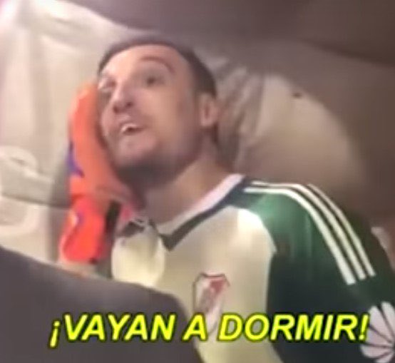 CoRoeDGa's tweet photo. ARMANI a los nenazos https://t.co/EuBXCYe4ZQ