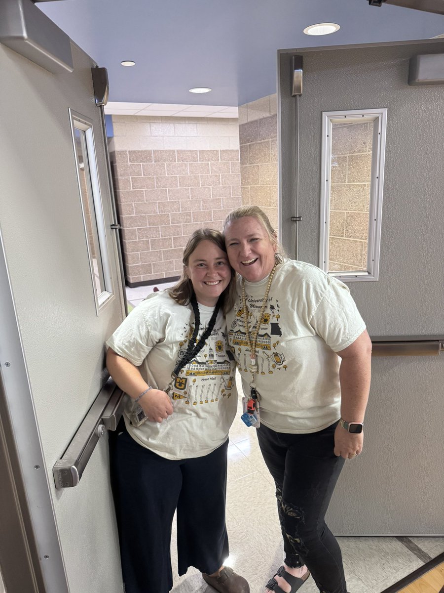 This is life full circle, one of my former students is now a colleague! So lucky to work with such amazing people! #cpsbest #EBELionPRIDE <a href="/MizzouEducation/">Mizzou Education & Human Development</a>
