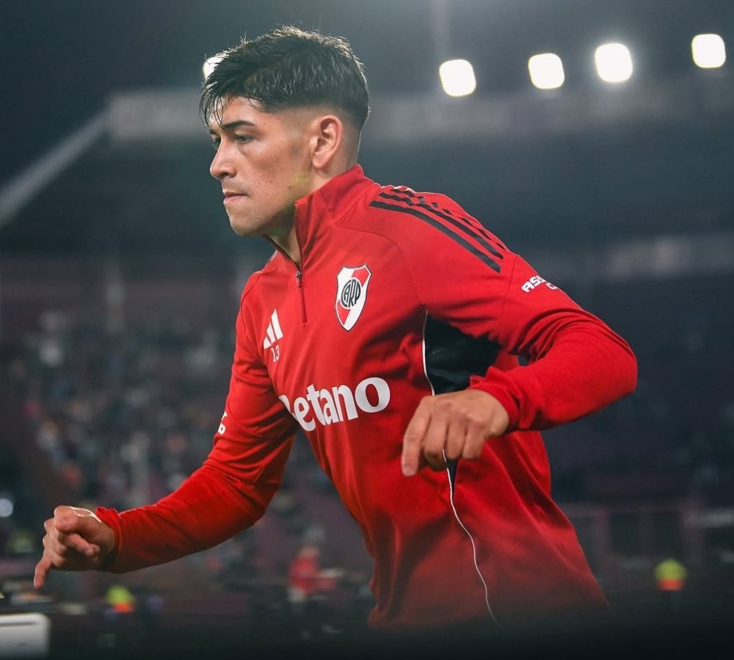 Hoy, en agosto de 2025, como en su momento avisamos que Julian Alvarez y Enzo Fernández iban a jugar el mundial de 2022, les avisamos que LAUTARO RIVERO, va a jugar el mundial de 2026.

El próximo 6 de la selección Argentina.