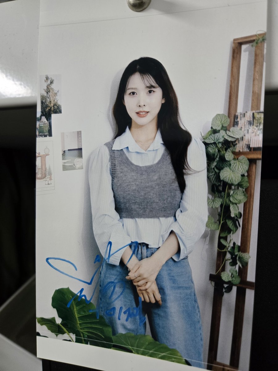 🎁#RT이벤트 #유튜브구독

ksdaily.co.kr/news/articleVi…
youtube.com/@deo_interview

이재림 배우 친필 사인.

📍 참여기간 : 08월 29일 ~ 09월 01일
📍 참여방법 : 게시물 리트윗 및 유튜브 구독과 좋아요
📍 당첨인원 : 1명
📢 당첨발표 : 09/01(월)
📢 당첨자 개별연락