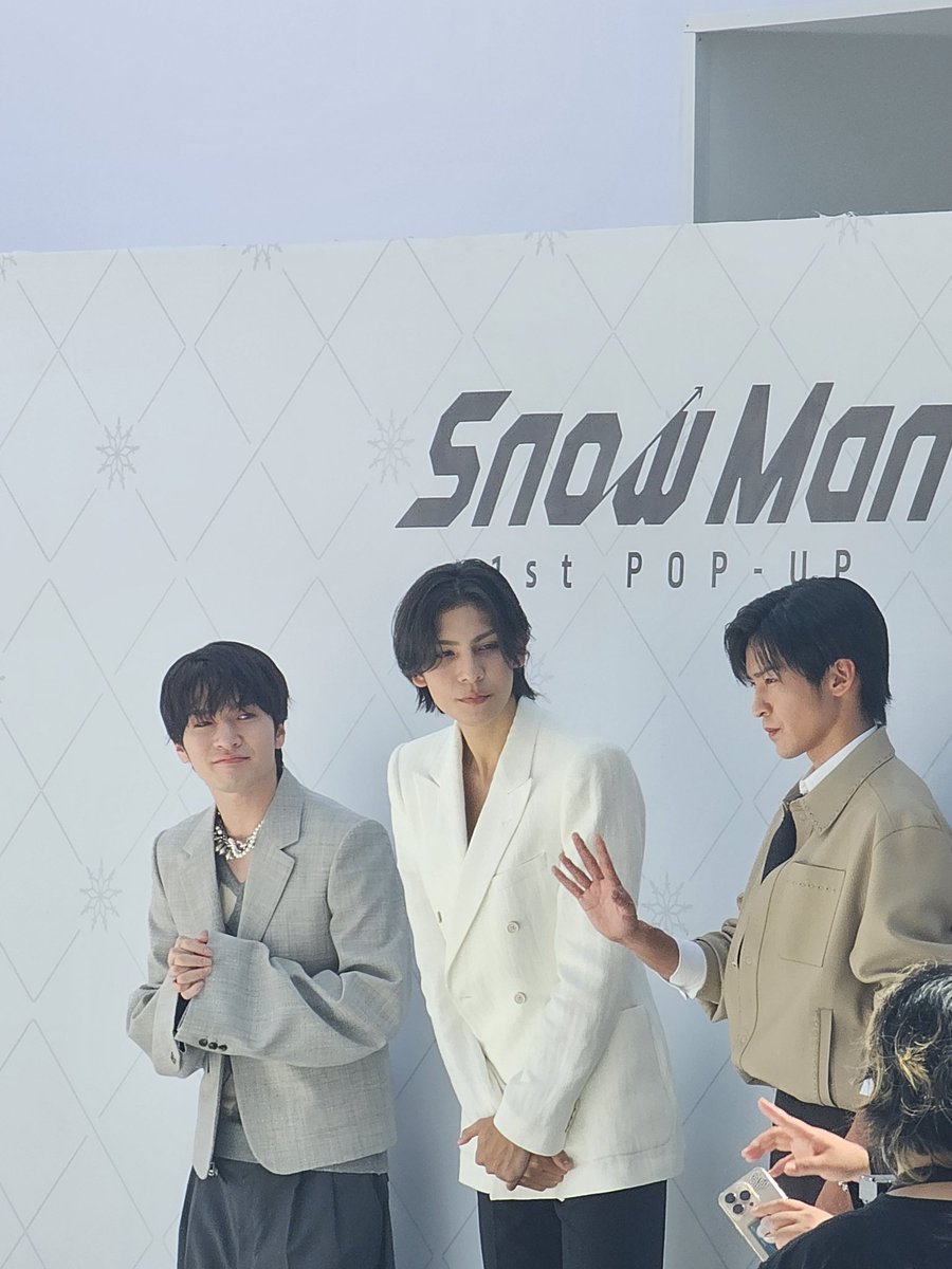 roxyj1018's tweet photo. 💜🤍🖤#snowman #Raul #MeguroRen #深澤辰哉 https://t.co/ds6aIFEuI9