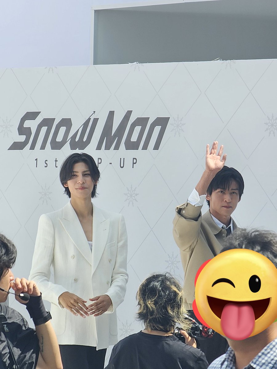 roxyj1018's tweet photo. 💜🤍🖤#snowman #Raul #MeguroRen #深澤辰哉 https://t.co/ds6aIFEuI9
