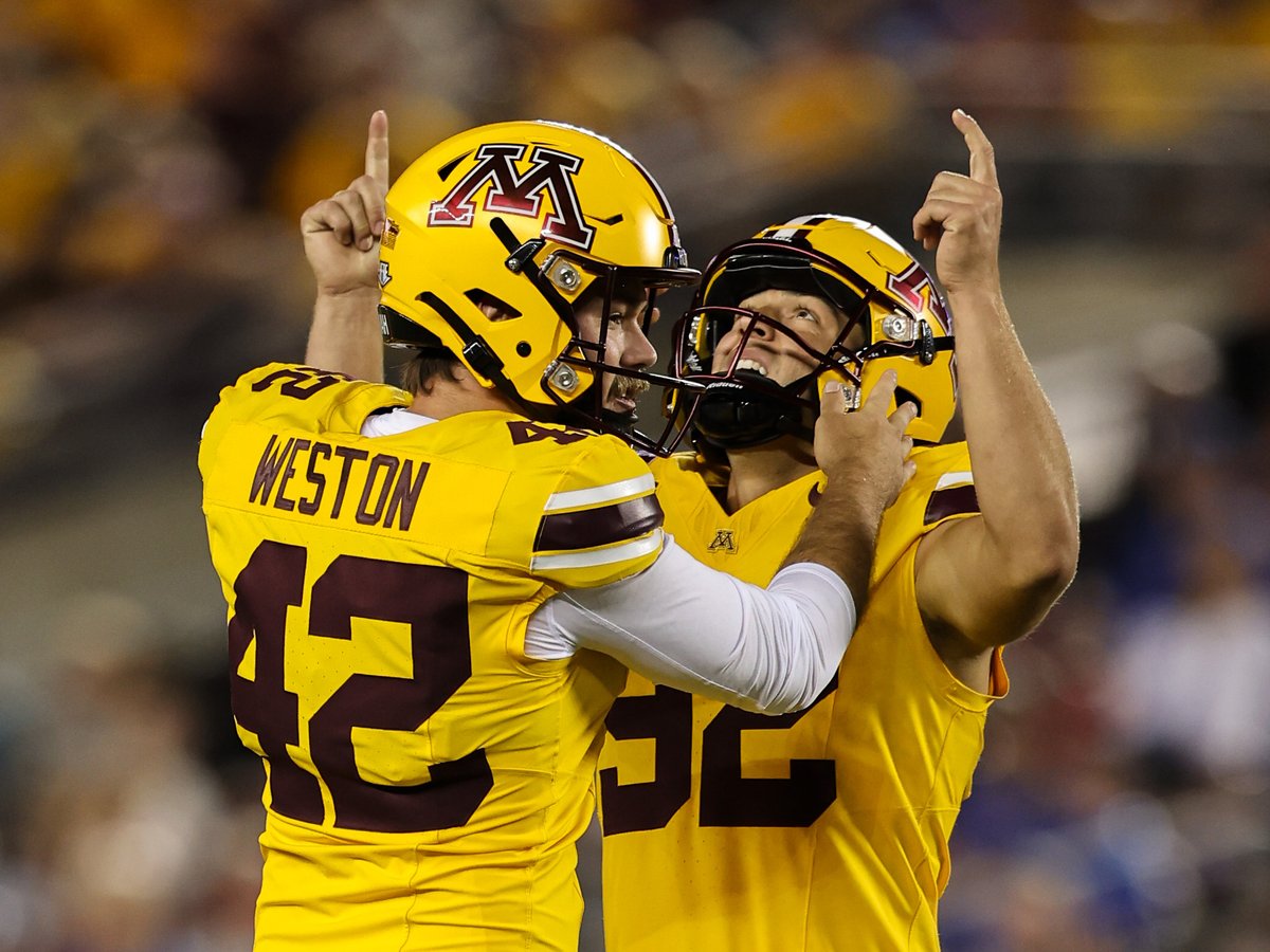 ➕3⃣

Minnesota extends its lead to 16-10 with 11:31 to go at HBS

#RTB #SkiUMah #Gophers