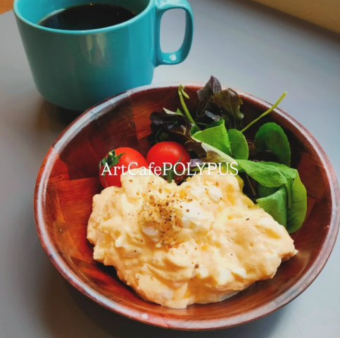 obachalle's tweet image. こんにちは！
今日もオープンしてます✨
千駄木は…早朝は涼しかったです。はい🌞

こんなに暑い日が続いたら、カフェで冷たいアイスコーヒー飲みたくなりますよねっ！🍷
とっても、お待ちしてまーす✨

写真は、秋から追加予定の〈たまごサラダ〉

#ArtCafePOLYPUS #Sendagi #TokyoCafe #ボードゲーム