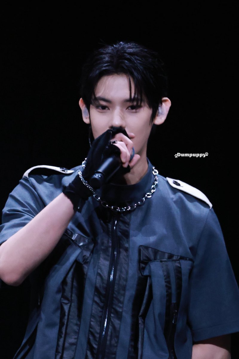 Cool &amp; Cute

#NICHOLAS  #nicholaslee  
 #니콜라스 #학래 #이학래
 #SMTR25 #SMTRAINEE