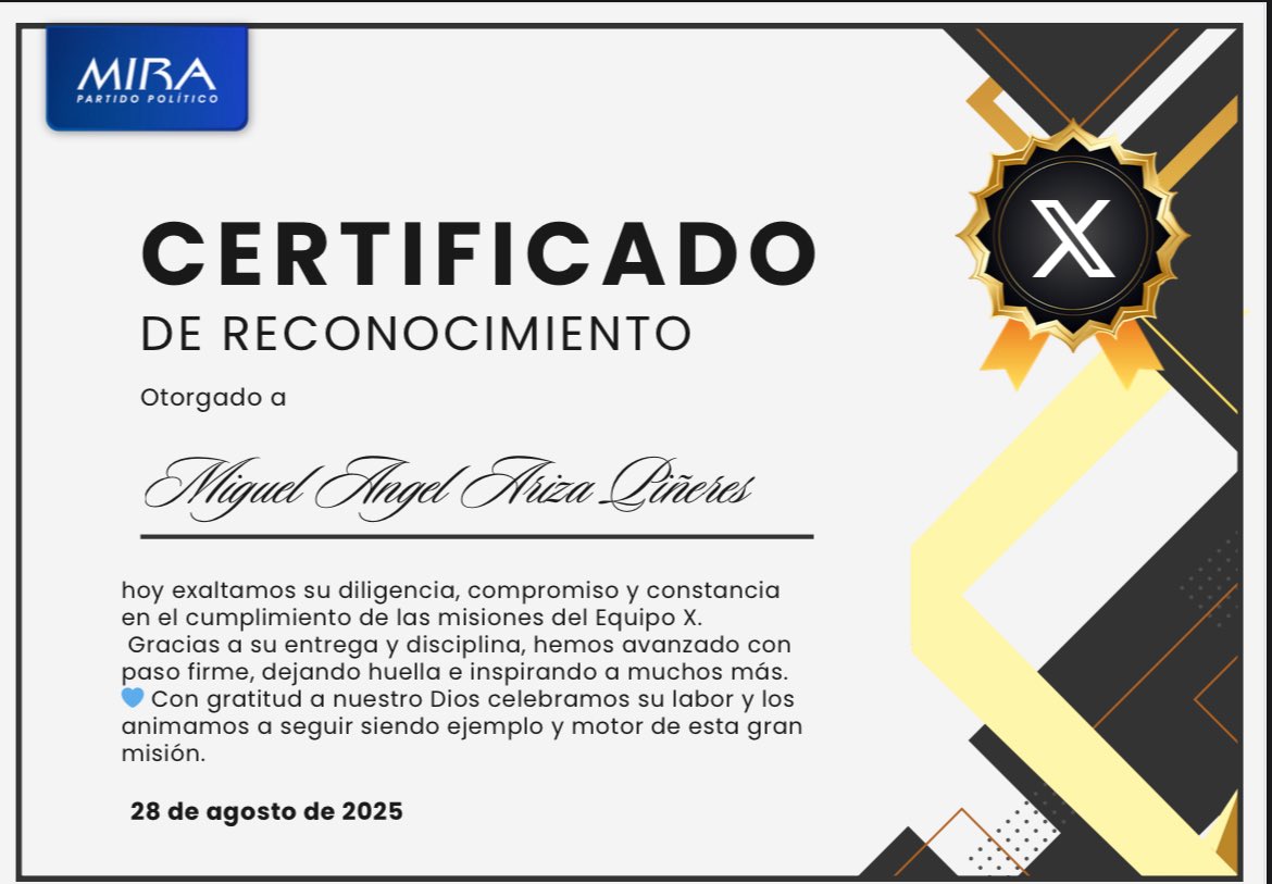 Gracias al Equipo X por este hermoso reconocimiento. Lo recibo con gratitud a Dios y el compromiso de seguir trabajando con disciplina y pasión por estos colores. 💙Ⓜ️

¡Cada paso deja huella 👣! #GalaDeAgradecimientoX

<a href="/Valepb15/">🦝 Vale Pineda 🦝</a> <a href="/csfredi/">Fredi Cruz</a>