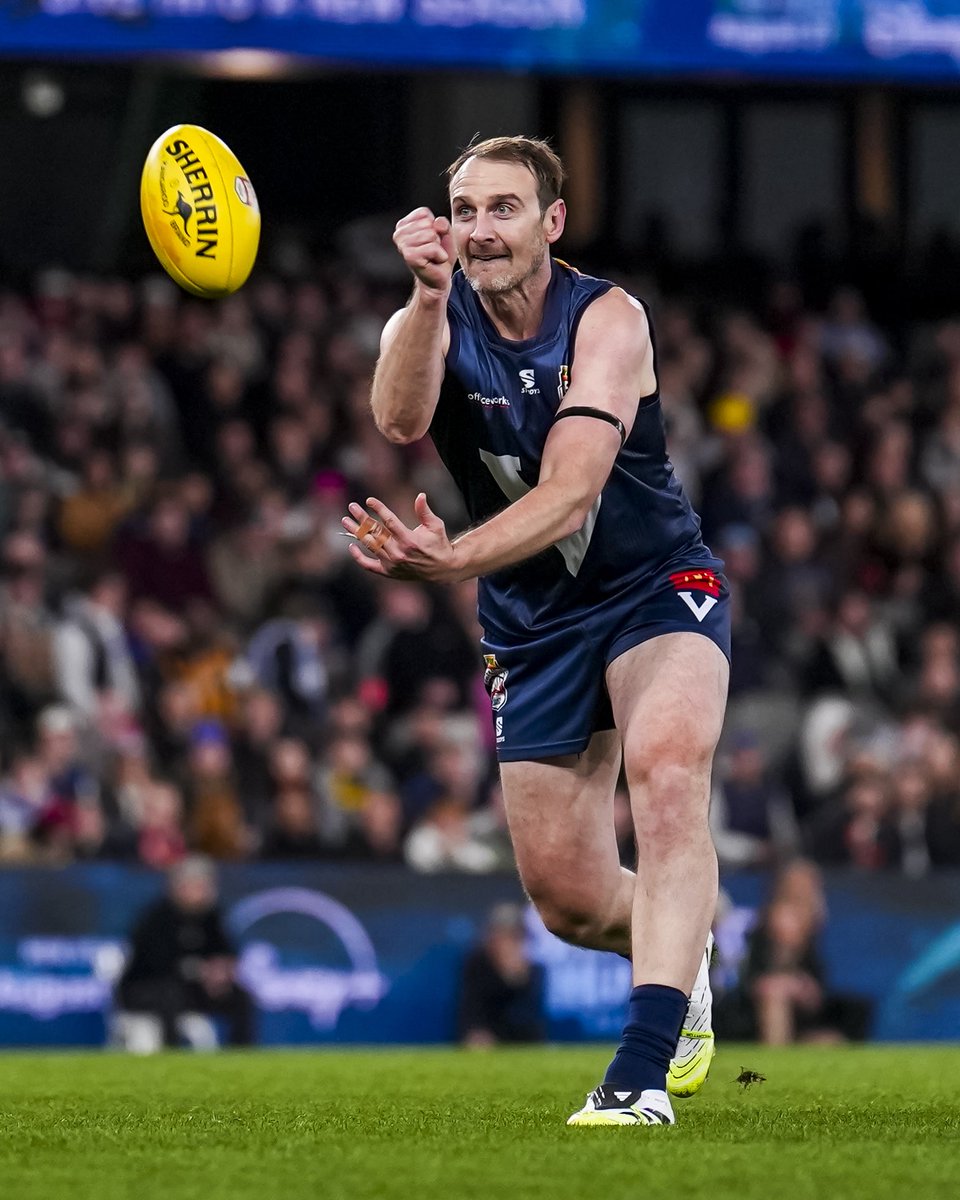 Essendon FC tweet media