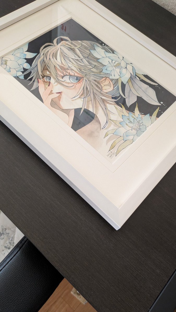 先日、自宅で額装しました。
素敵に額装できました。
来年の展示会でお披露目できそうです。