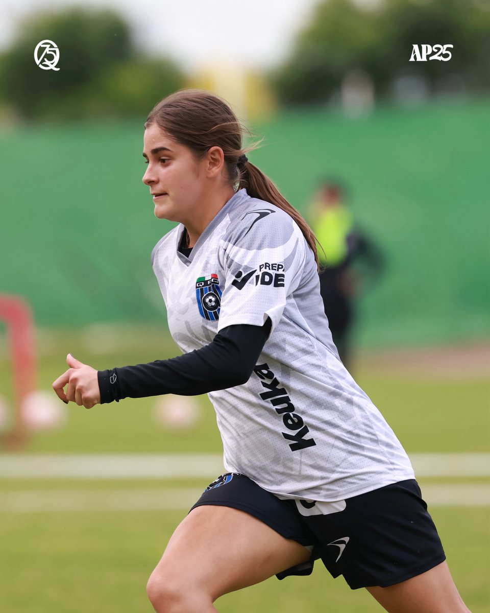 Acá se trabaja duro para el partido del domingo en Toluca.

Las de la Q no se detienen. 🐓 

#Los75DeGallos