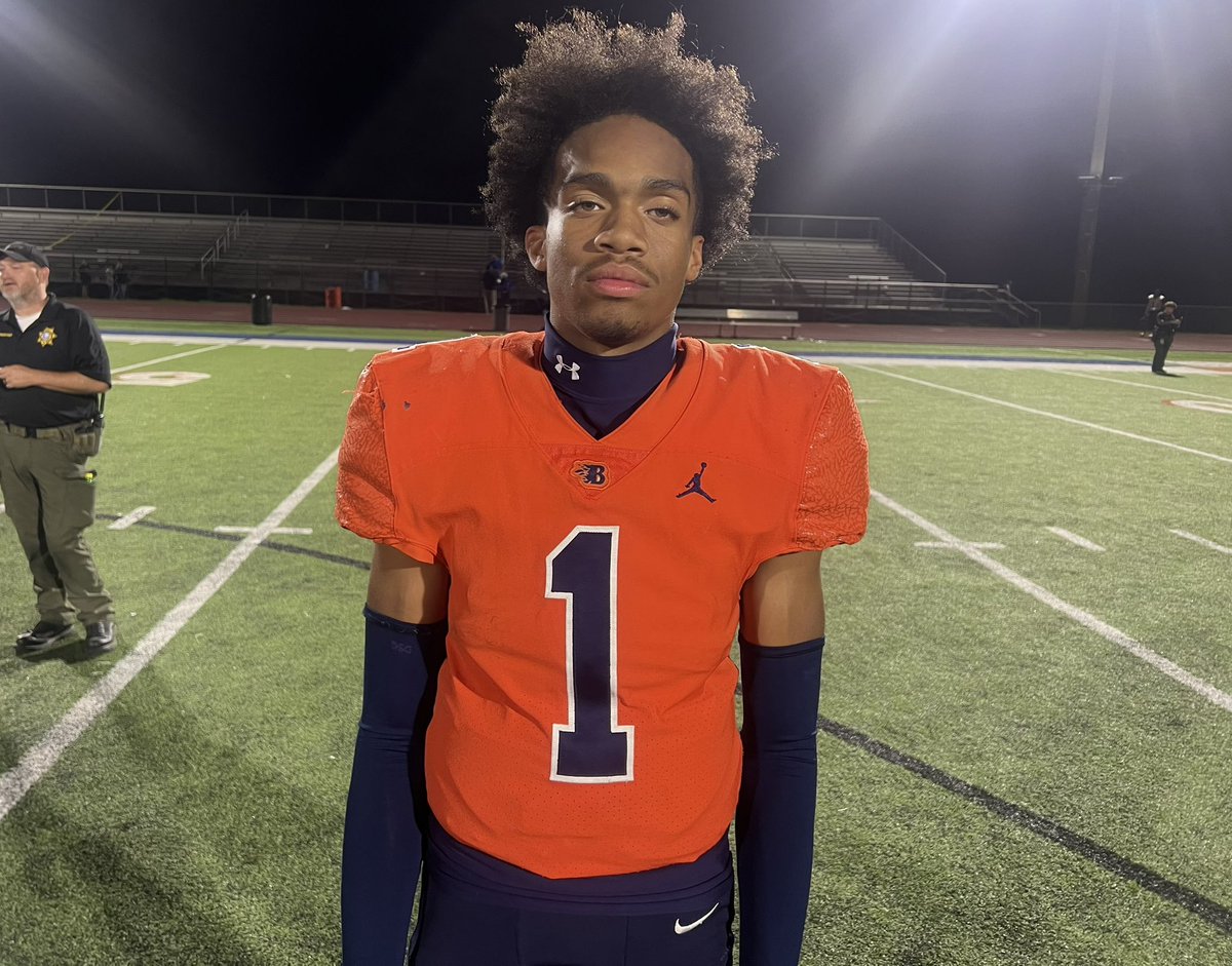 Drew Toennies (@drew_toennies) on Twitter photo #TN2026 QB <a href="/JElliott2026/">Jaevion Elliott</a> was unstoppable offensively in tonight’s 42-6 win over Cane Ridge 🏈🏅
I liked how Elliott could complete the deep pass and run the ball into the house himself #TN2026 QB <a href="/JElliott2026/">Jaevion Elliott</a> was unstoppable offensively in tonight’s 42-6 win over Cane Ridge 🏈🏅
I liked how Elliott could complete the deep pass and run the ball into the house himself