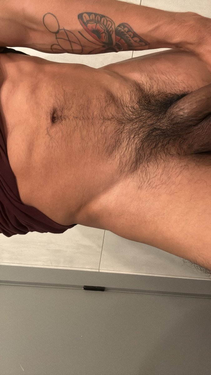 ★ jonathan ivan tweet media