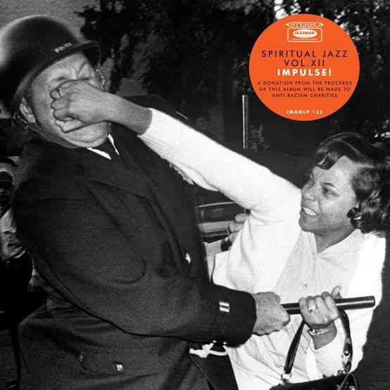 Liat ibu kerudung pink ini jadi inget cover album kompilasi “Spiritual Jazz Vol.12 : Impulse!” Yang di dalamnya diisi oleh John Coltrane, Yussef Lateef, dll.

#polisipembunuh