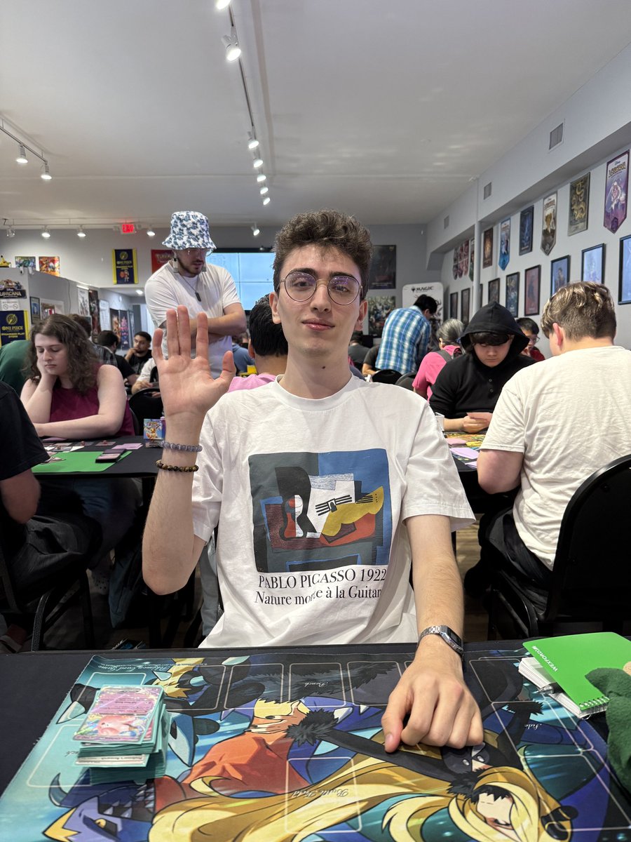 reesewans's tweet image. Raise your hand if you should’ve promoted pikachu!!!! @hasthehun