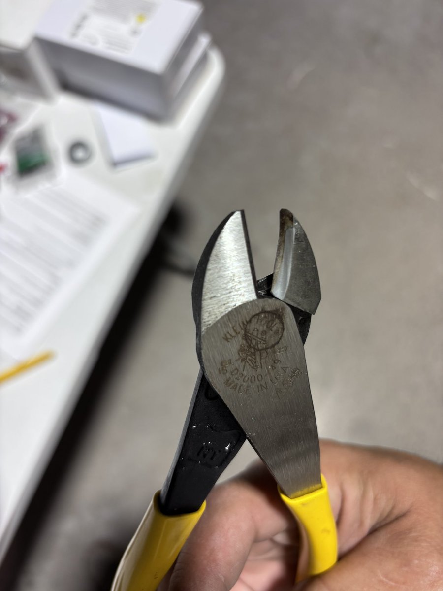 antchic13's tweet photo. @kleintools didn’t even last a week. https://t.co/tvrVPgy9T0