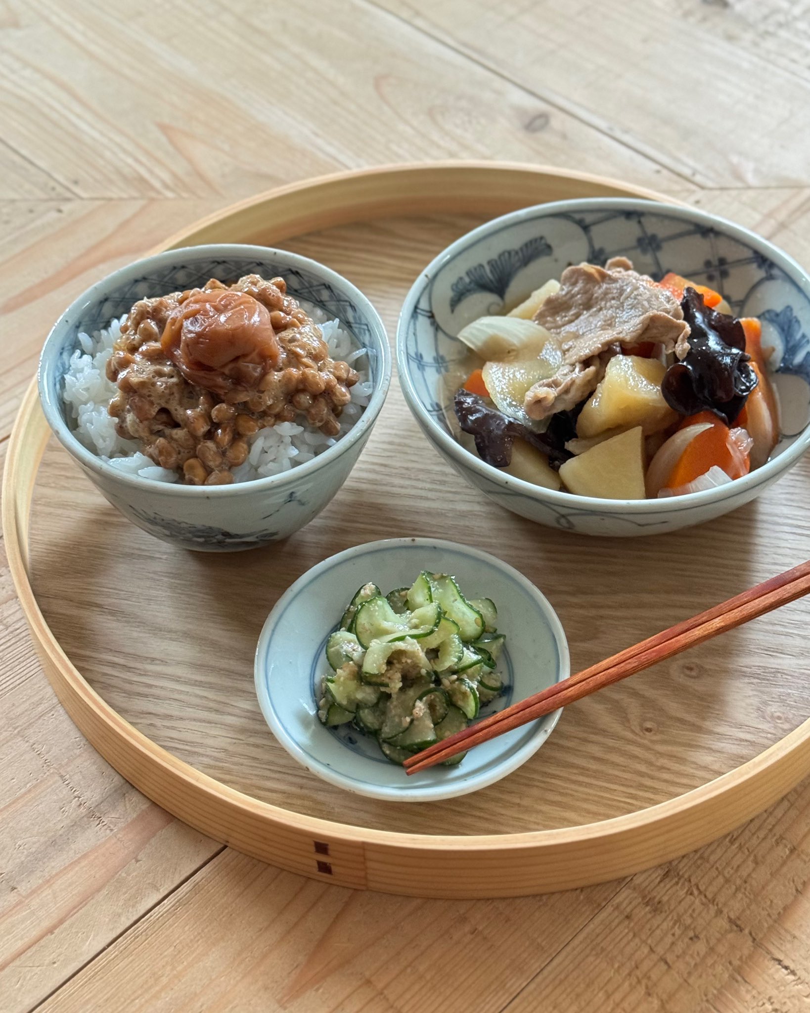 白磁　大壺 C0079029.JPG