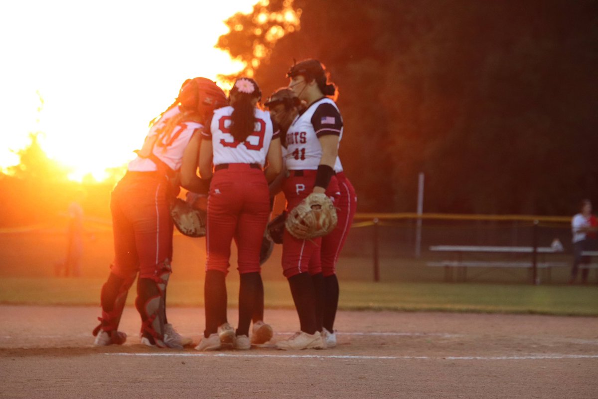 YutanMeadSB's tweet photo. The Yutan-Mead Patriots take another win tonight against Logan View, 8-2! Siske with a Home Run over center field fence! #undefeated #conferencewin #doitforeachother https://t.co/KPSVYWs7D8