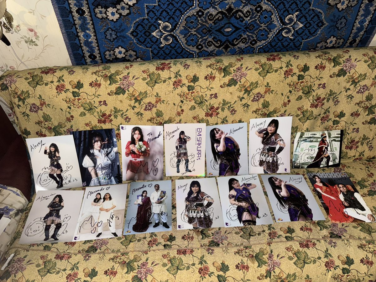 QuietInnerLife's tweet image. 🌸🍎♠️🍫
#ChocoPro