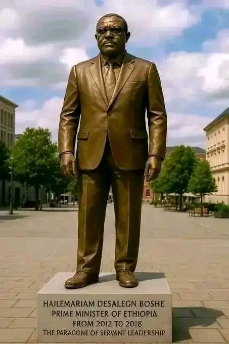 የሕዳሴ ግድብ ላይ የትኛዉ ሐዉልት መቆም አለበት ብለዉ ያስባሉ?

ሃሳቡን በ Comment