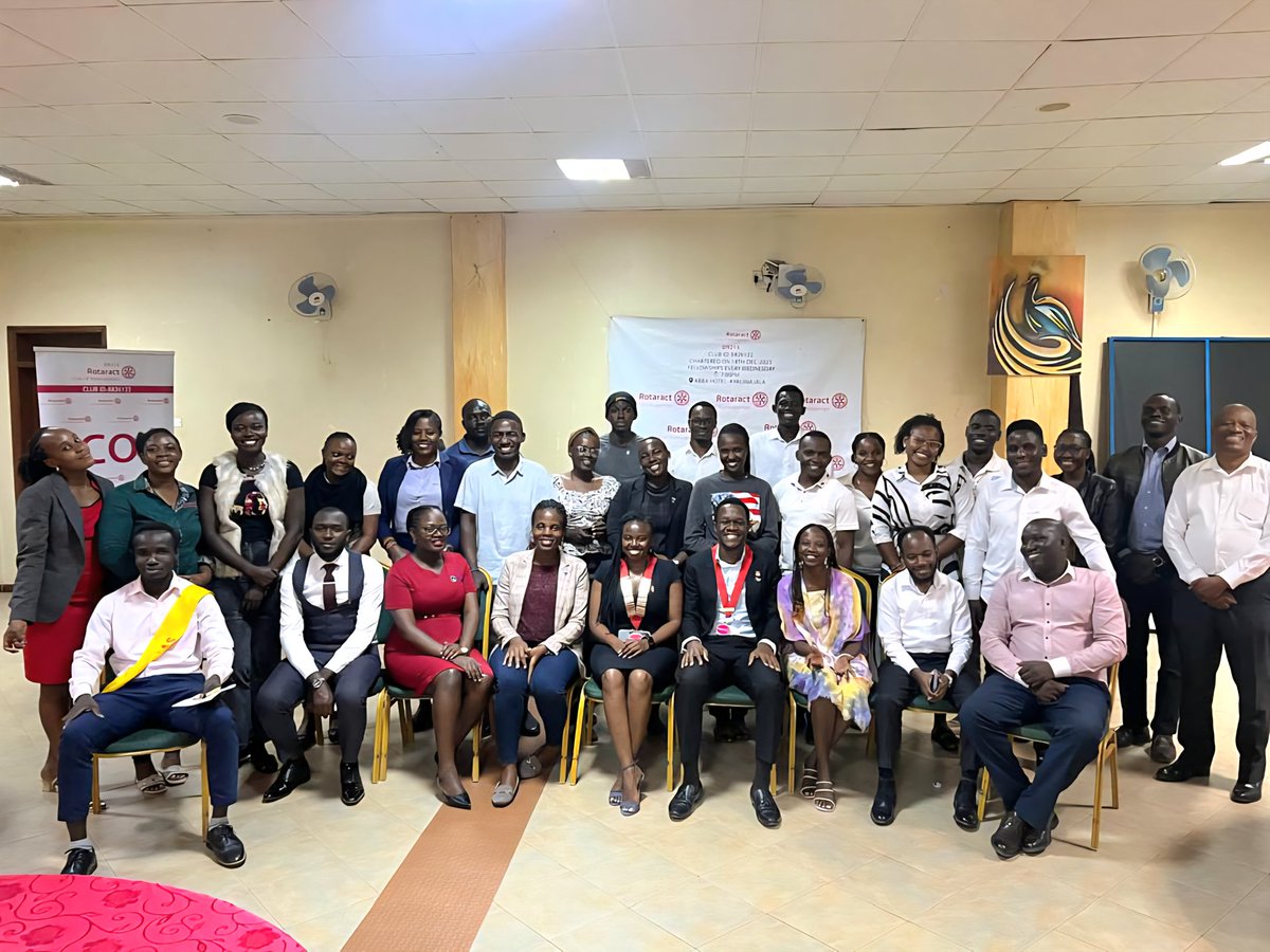 atiteprisca's tweet image. 27-08-2025
.
DRR's  @AbesageN Visit to @rct_namugongo
.
Every act of service is a seed planted for a better tomorrow 🌱 membership 🌍 
.
Proudly @makindye_rct @RotaractD9213
#ItsTimeToJoinRotaract  #rotaryeyamba
.
 #atitewellnesshome #gifttoselfpodcast