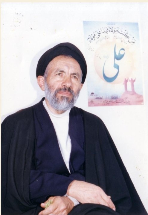 سید علی اکبر ابوترابی، نمودار تحمل، مقاومت، خدامحوری، آرامش، تواضع و در یک کلام مجمع خوبی ها بود.
انسانی دوست داشتنی و رازداری امین و گره گشای بی منت.
از این روست که با تصور واژه "آزادگان" ، ابتدا تصویر او بر آیینه خاطرها نقش می بندد.
#پایتخت_آزادگان
#ابر_فیاض