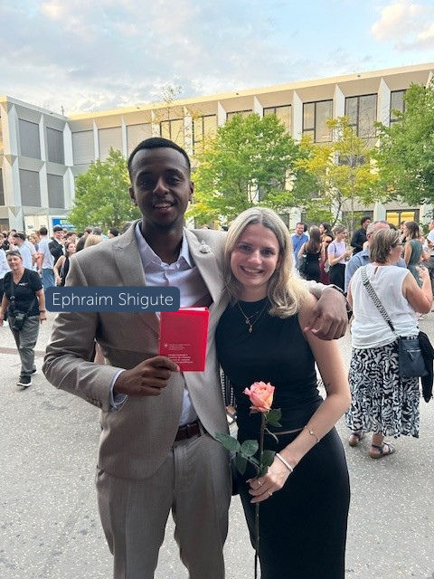 🎉UPgefeiert werden Noah Lendi, Gian-Luca Schmutz, Carlos Nepomuceno, Yanis Blaser und Ephraim Shigute! 

Wir gratulieren euch von Herzen zu eurem erfolgreichen Lehrabschluss!

Wir freuen uns, mit euch unterwegs zu sein. 🚀

#upgreat #upgreatag #itdiebegeistert #lehrabschluss