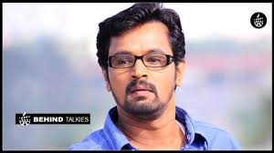 AravindRajaOff's tweet image. சேரன் ~ இப்போ இன்னொரு ஹீரோயின் வேற புடிக்கணுமா?🤧