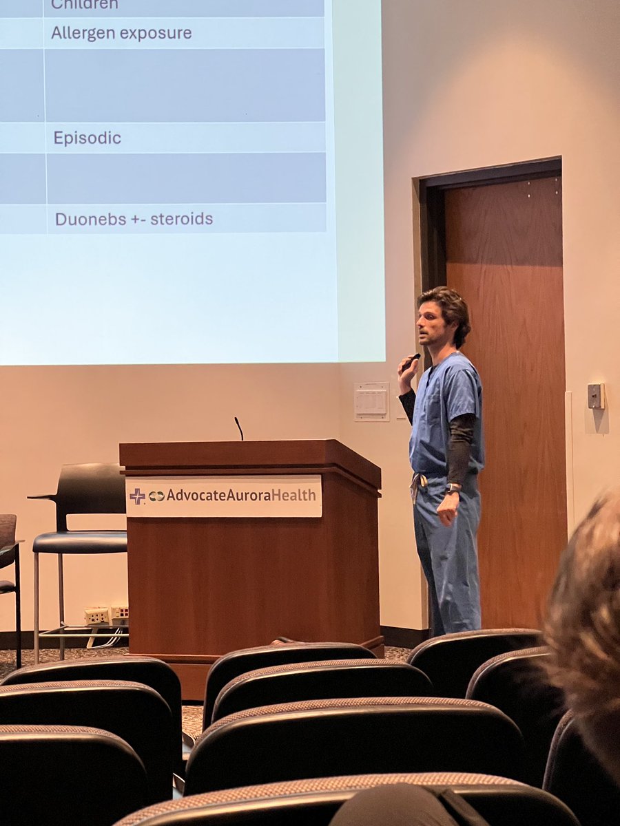 UICIMEM's tweet photo. EM/IM presentation day alert ‼️

#EMIM
#UICEMIM
#UICIMEM
#EmergencyMedicine
#InternalMedicine 
#Chicago https://t.co/dppKspFFFz