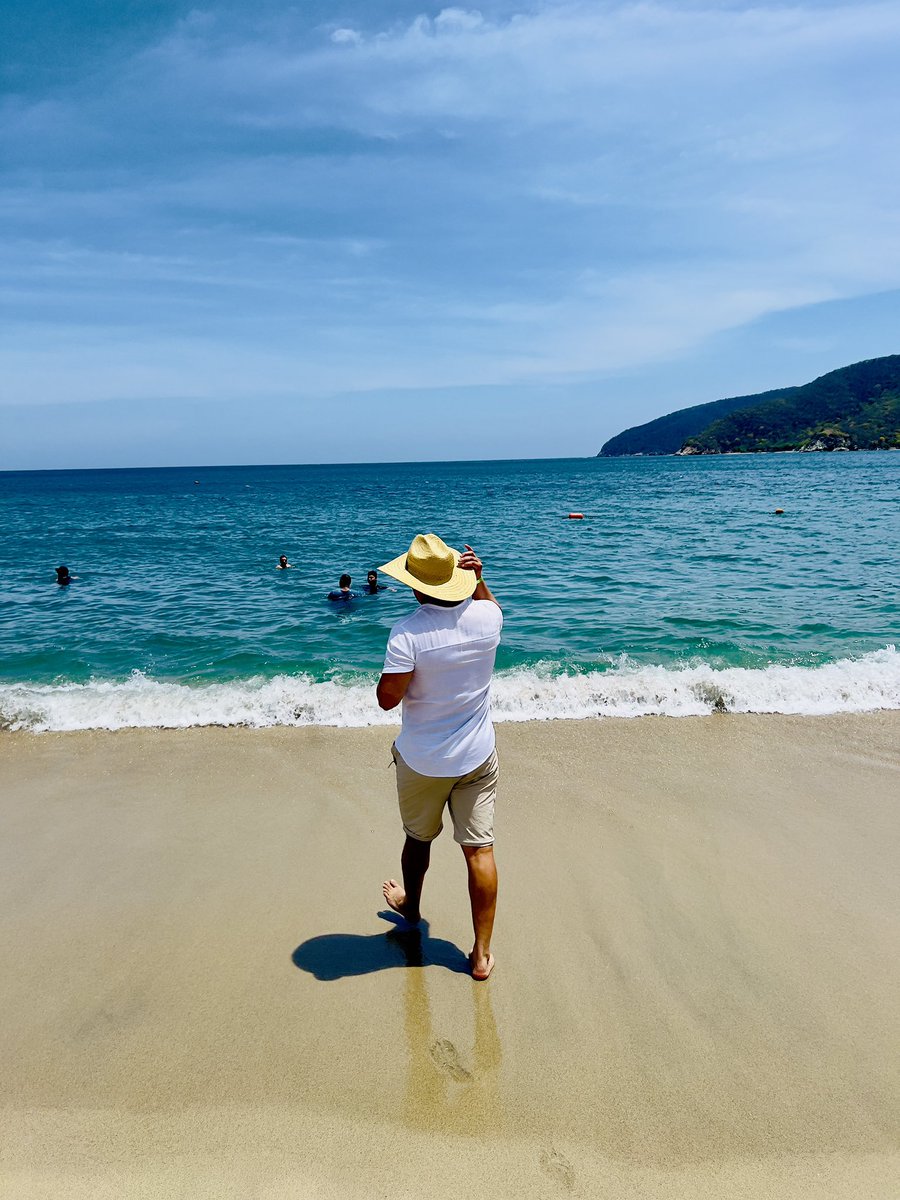 JMumbach_10's tweet photo. Mi segunda casa
#Barranquilla #SantaMarta #Cartagena #Colombia #vacation https://t.co/PwwMMlom2a