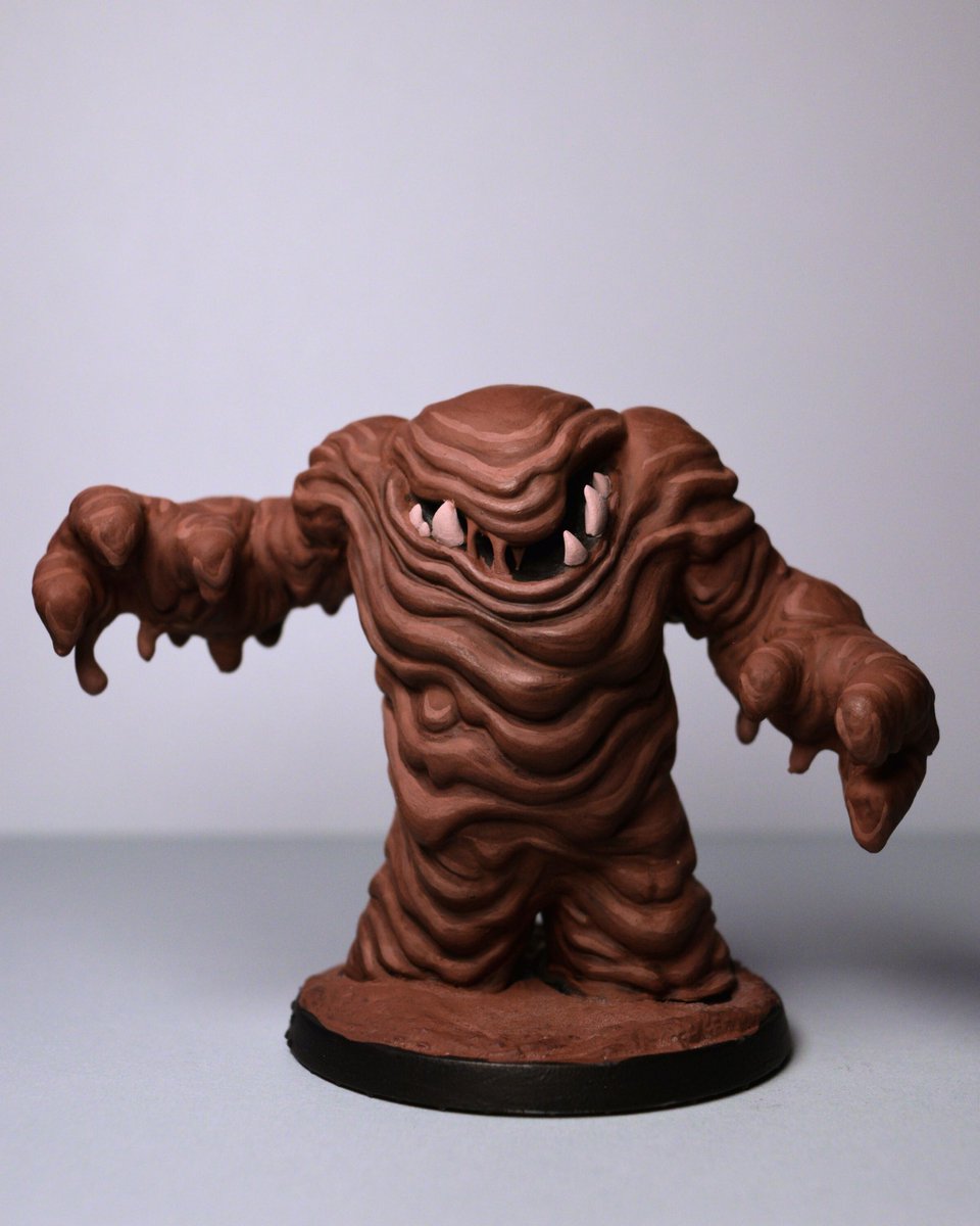 shrugggow's tweet photo. Starting to document my DnD miniature painting journey! Find me on instagram, TikTok, and YouTube @thehexedpalette https://t.co/skBYBsqLdE
