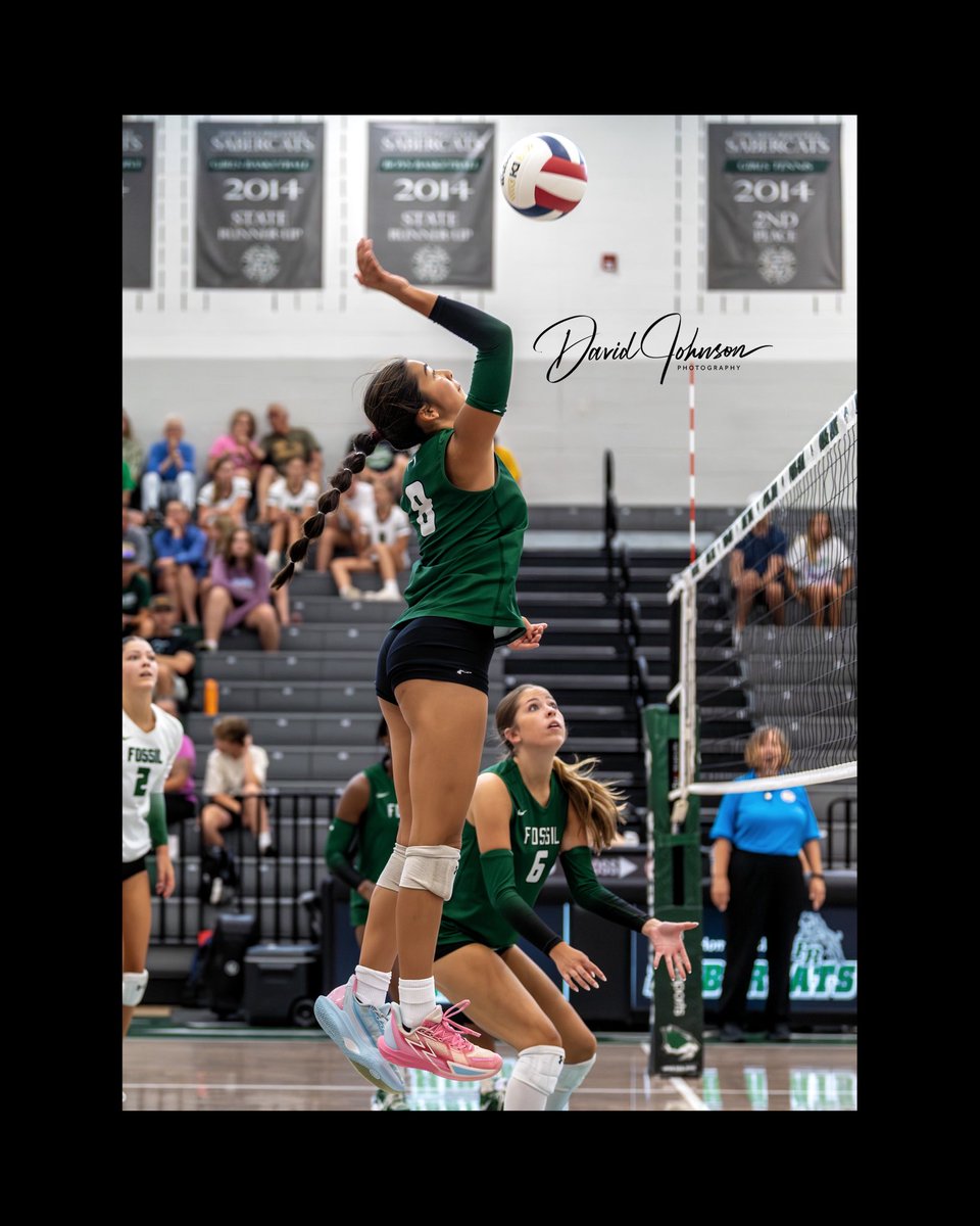DavidJohnsonPh2's tweet photo. Fossil Ridge High girls volleyball defeated Legacy High. 

#volleyball #sports #photographer #photography @fossilridge_Ath https://t.co/CfiaZVUfUl