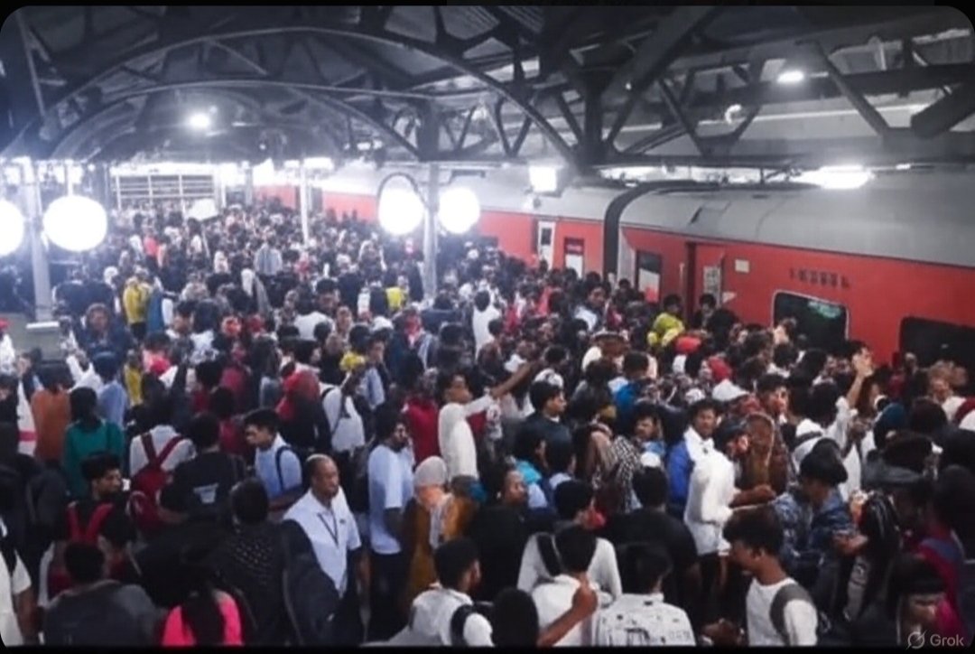 Upsssc PET के परीक्षा केंद्र 200 से 500 KM दूर बनाए हैं,

एक अभ्यर्थी 300-400 km जाने से थककर पेपर कैसे देगा...

न जाने के परिवहन साधन सही है,न डायरेक्ट कनेक्टिविटी है....
आप सब लोग छात्रों की आवाज बने 👇
#upsssc_free_bus_service
#Upsssc_hosh_m_aao #upsssc_pet_2025