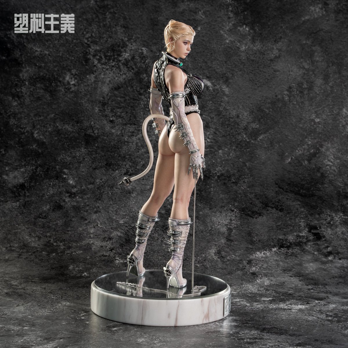 未来のゴシックスタイル「CatGirl」
原型:<a href="/grocdy/">GroTen</a> 
写真を撮ってくれた「塑料主义」を感謝して、8.30-9.4の間に<a href="/suliaozhuyi/">塑料主义</a> でオークションを行います
