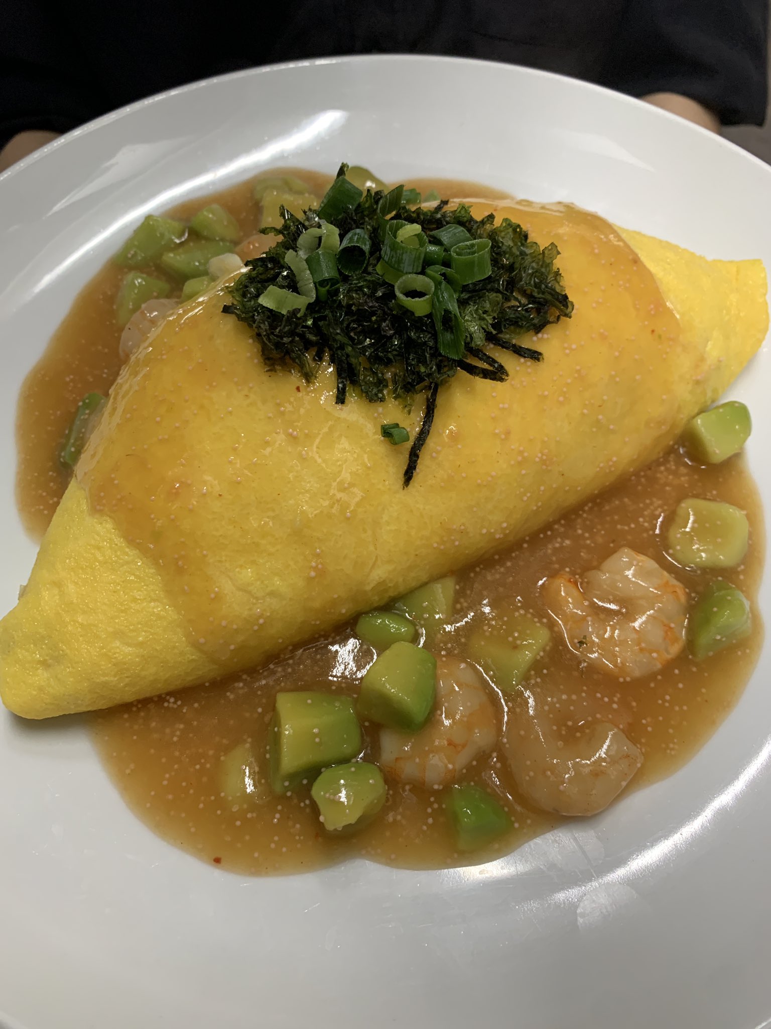 オムライス ランチはセットメニューがお🉐です。 スープ🥣とサラダ🥗が