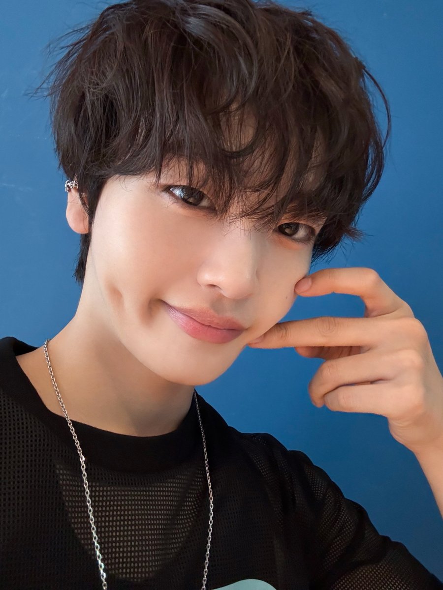 CRAVITY OFFICIAL tweet media