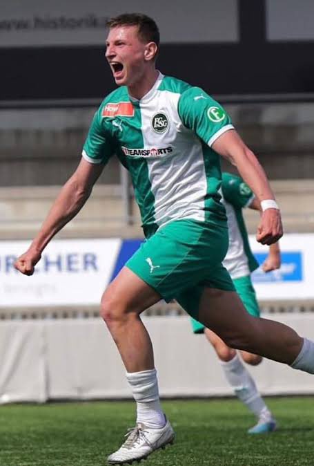 Ross Henderson tweet media