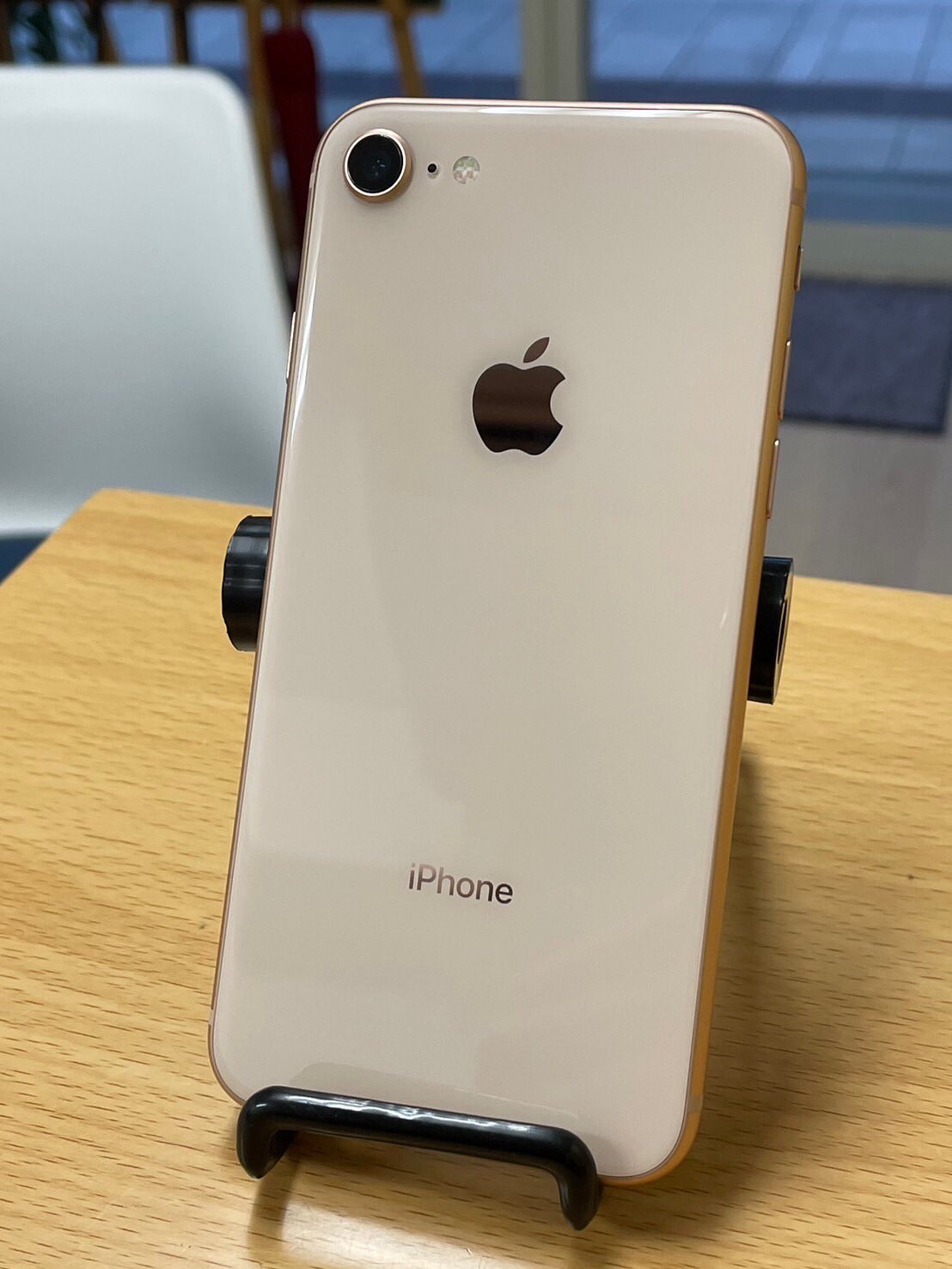 Apple iPhone 8 画面ひびあり iPhone 8 スクリーンの交換 - iFixit 修理ガイド