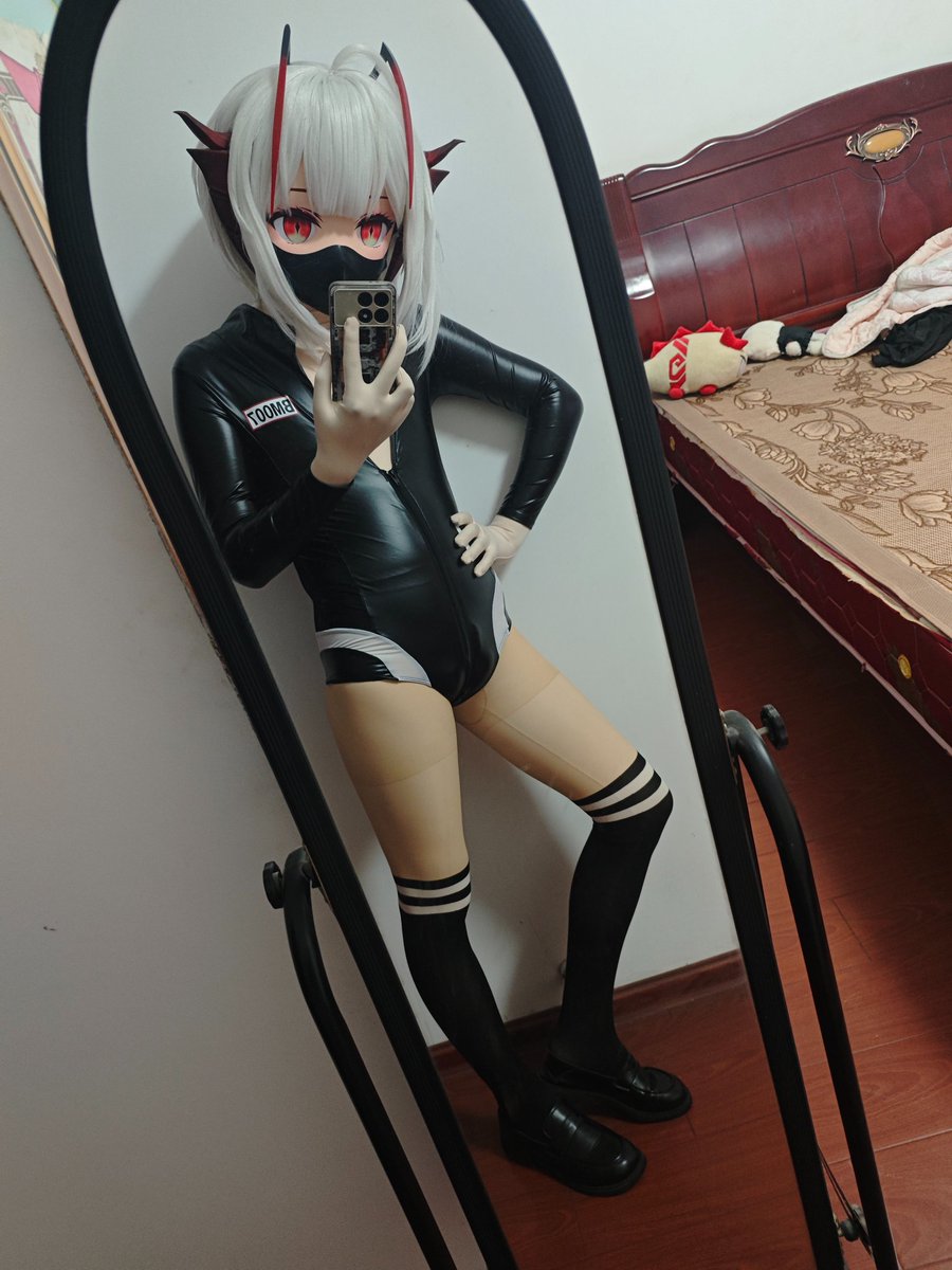 千凛 tweet media