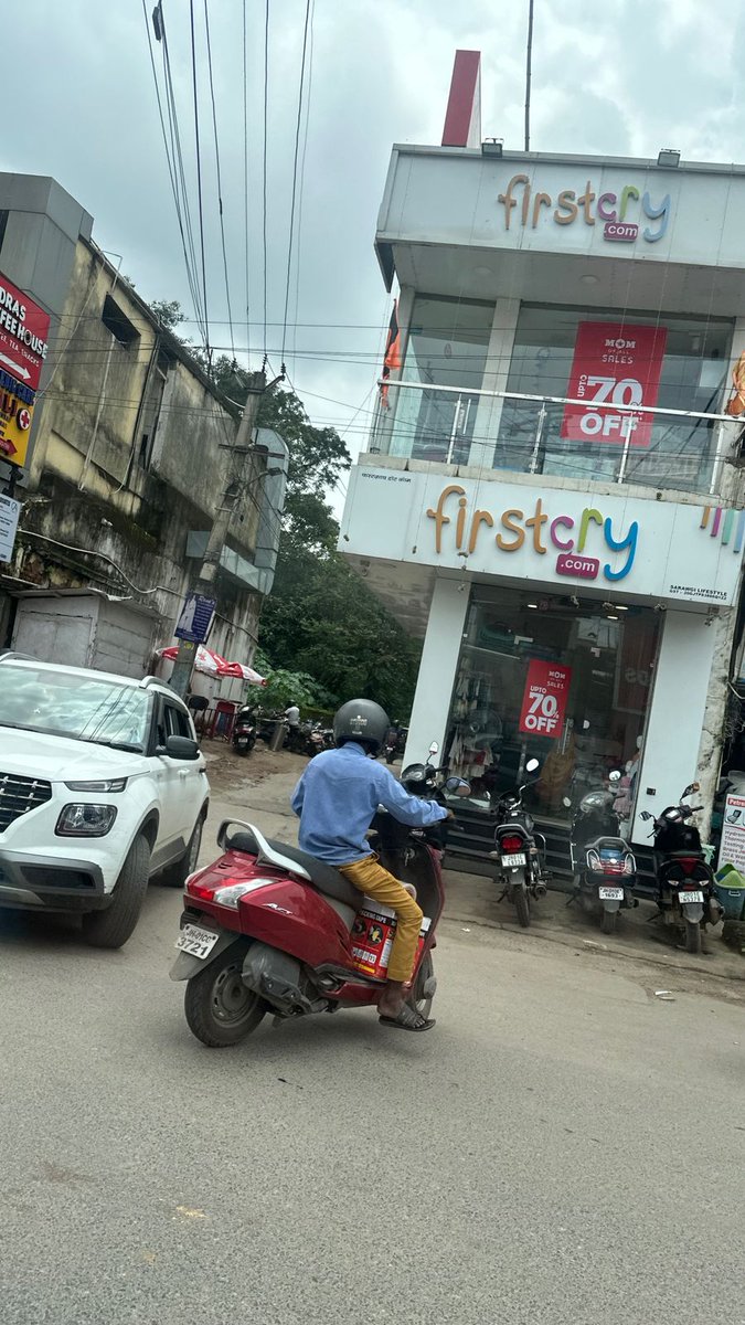 ResidentsJj's tweet photo. Authorities &amp; RMC are requested to take cognizance of the matter .500 residents including ladies &amp; children's  of JJ PARK -Behind Punjab sweets Main Road Ranchi are suffering due NUISANCE  for long time by offenders. https://t.co/pmswfizIQ3