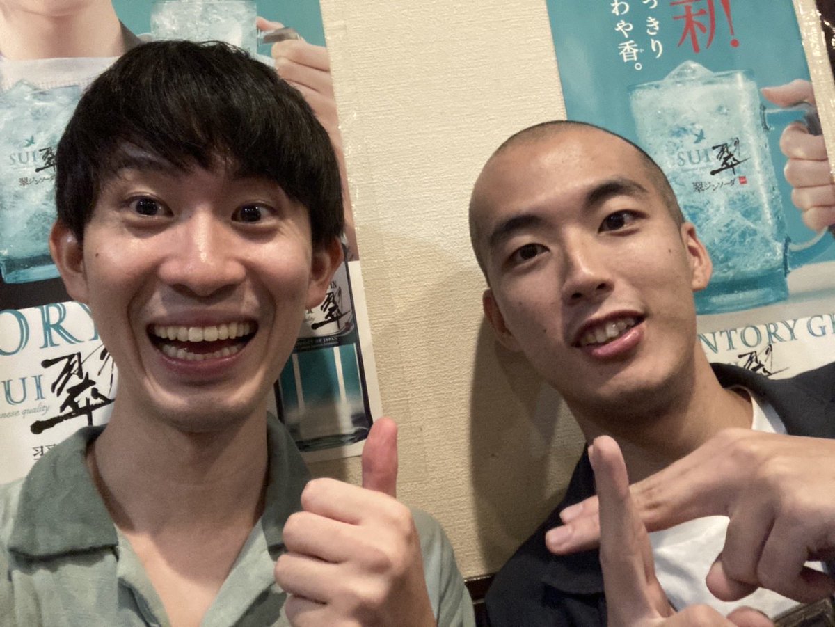 jyxFeYB8F5P87F8's tweet image. 昨日はダイダロスブリッジありがとうございました‼️
僕以外全員大学お笑いで僕だけ小学生みたいなお笑いでした✨
蒲は大学の思い出はいっぱい覚えてたのに中高の思い出は全く覚えてませんでした😱
ツーマンライブに向けて頑張ります‼️