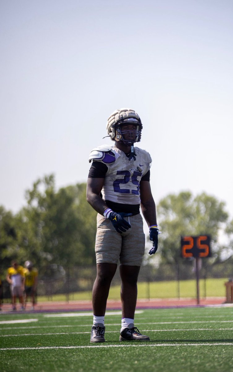 Curtis(CHACHO)Hood (@curtisleehood) on Twitter photo My First Official College Game Will Be This Saturday 7:00pm Against NEO!!!!
<a href="/ButlerGrizzlyFB/">BUCO Football</a> <a href="/JUCOFFrenzy/">JUCO Football Frenzy</a> My First Official College Game Will Be This Saturday 7:00pm Against NEO!!!!
<a href="/ButlerGrizzlyFB/">BUCO Football</a> <a href="/JUCOFFrenzy/">JUCO Football Frenzy</a>