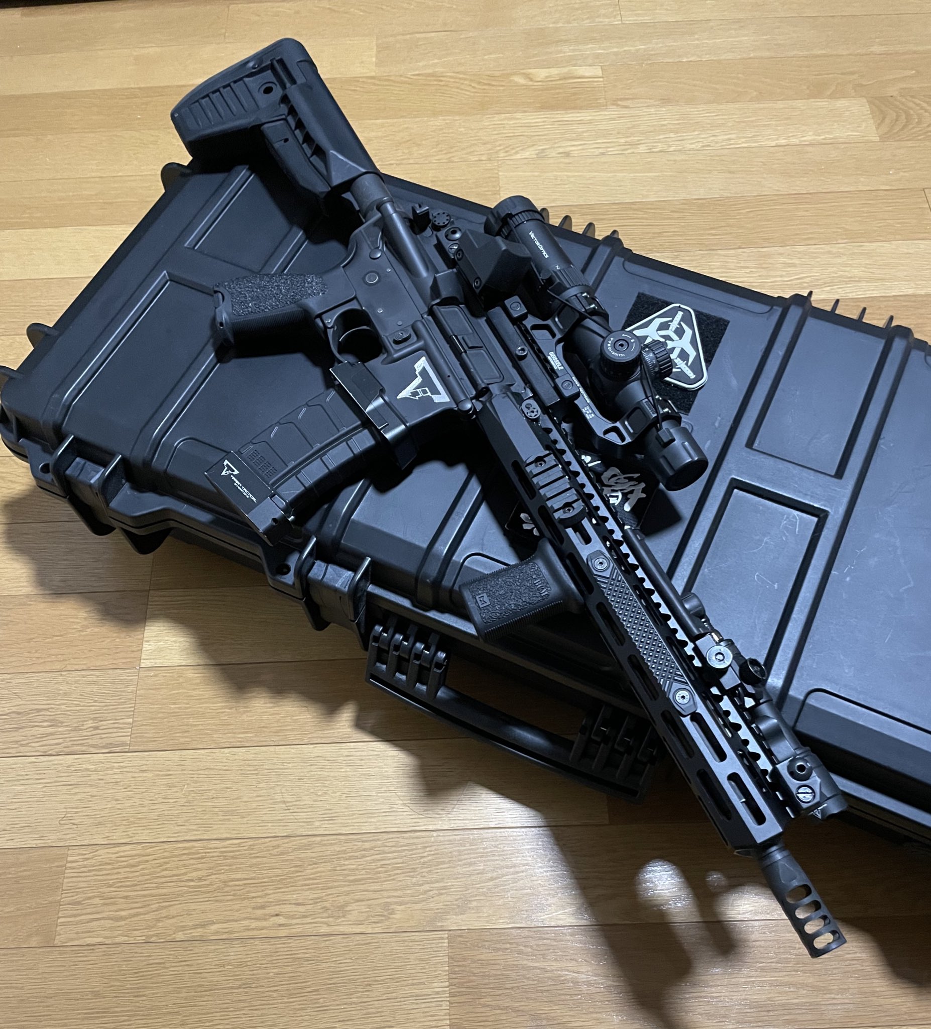 エアソフトガン 東京マルイ 】電動コンパクトマシンガン スコーピオン Vz.61