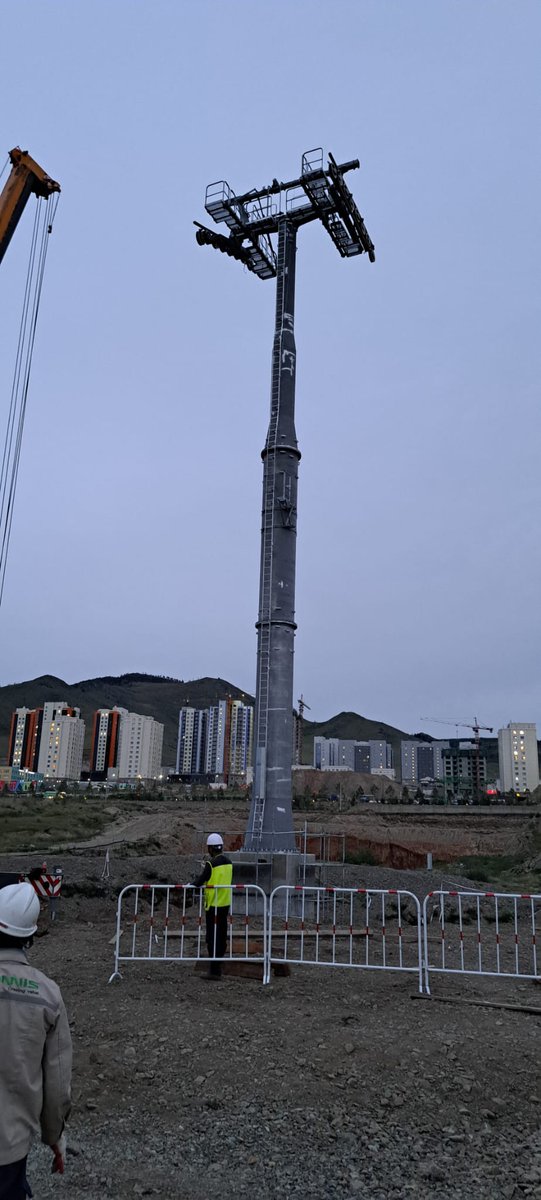 🚡УБ ХОТЫН ДҮҮЖИН ЗАМЫН ТЭЭВРИЙН АНХНЫ ТУЛГУУР БАГАНА БОСЛОО: 🇫🇷-🇲🇳 х/ажиллагааны билэг тэмдэг болох төсөл шинэ шат ахиж бна.

Levage du premier pylône du téléphérique urbain à Oulan-Bator : nouvelle étape d’un projet emblématique de la coopération 🇫🇷-🇲🇳. 
<a href="/POMA_ropeways/">POMA Ropeways</a> 
<a href="/ipiumn/">Нэгдсэн төслийн удирдлагын газар</a>