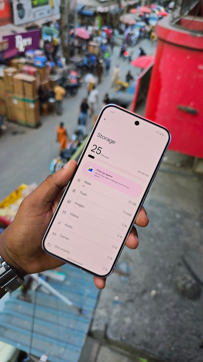 Google Pixel 9Pro XL

256GB|Ram 16GB
Pink Color 
Tsh 2,100,000/= tzs

NB:Mikoani tunatuma malipo
Baada ya kupokea
Free Charge, Cover &amp; Protector 📖
Exchange &amp; Top up allowed
📞/Whatsapp 0683678977
KINDLY REPOST 🌺🌷💕