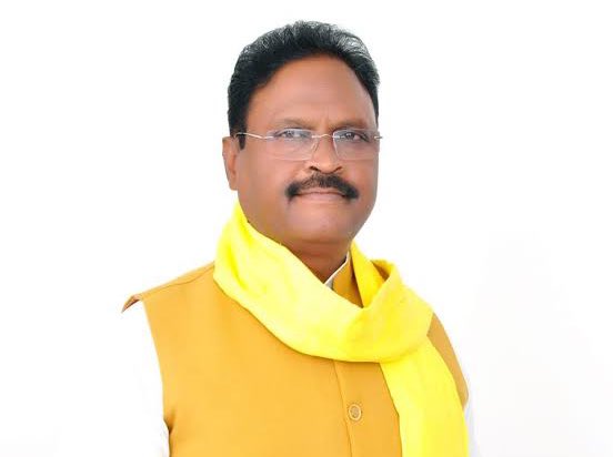 khurpenchh's tweet image. देश की हर परीक्षा भर्ती में खुल्लम खुल्ला चैलेंज करके नकल कराने वाला नकल माफिया बेदीराम विधायक जेल में क्यों नहीं है??