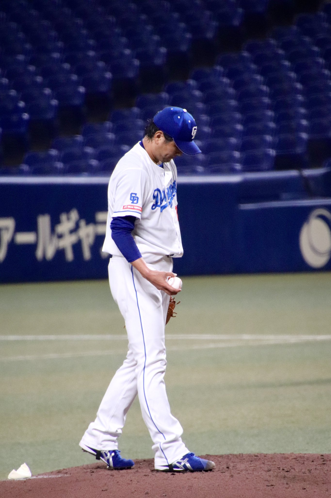 涌井秀章ピンバッチ 千葉ロッテマリーンズ 鈴木大地選手・涌井秀章選手ピンバッチ
