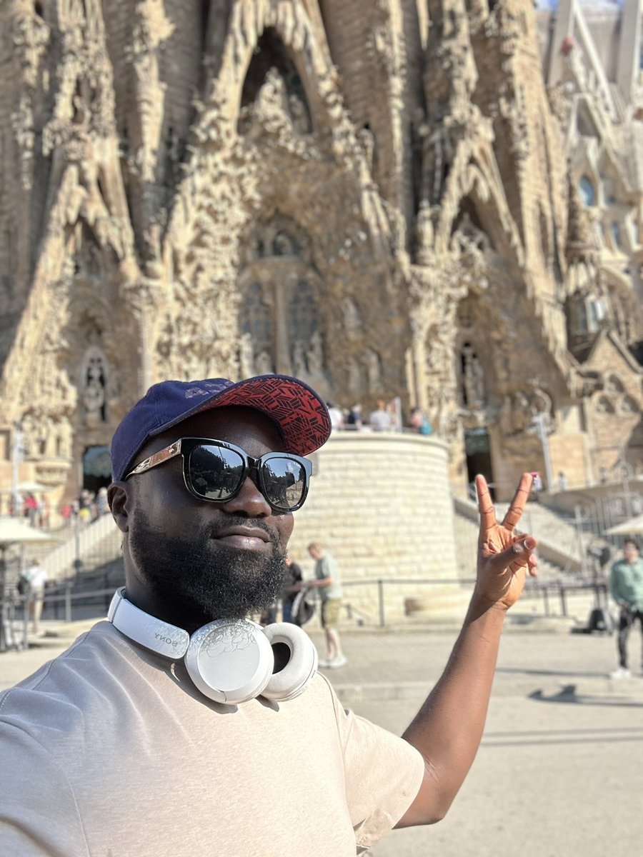 The Virgo ♍️ season is here with us and the sweet babies are born this period. Here’s to a beautiful 37.

#HappyBirthday #VirgoSeason #virgo